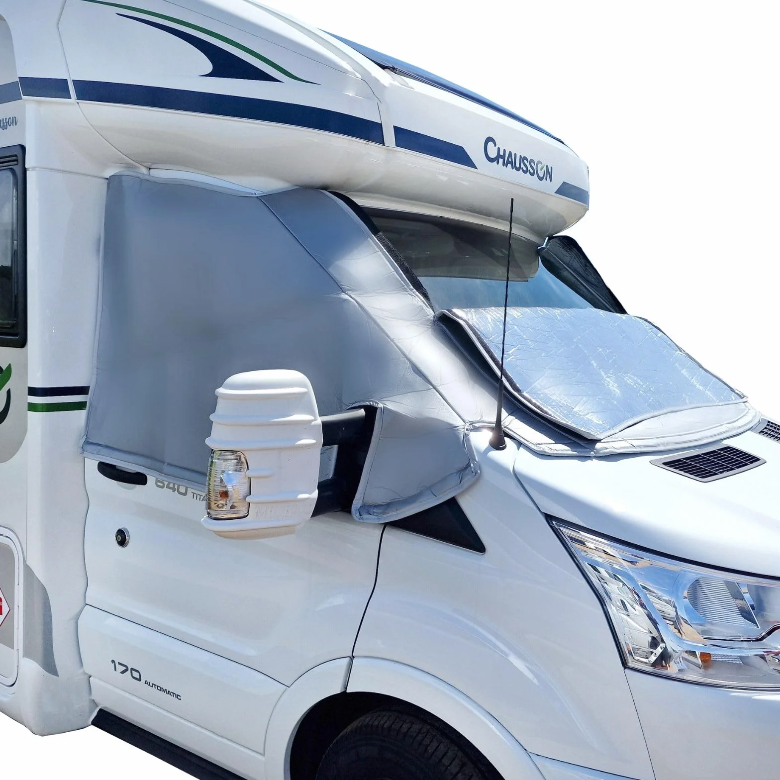 Mata Termiczna Izolacyjna Zewnętrzna na Przednią Szybę do Kampera Wykonana z 8 mm Wielowarstwowego Materiału Przeznaczona do Samochodu Ford Transit wyprodukowanego po 2015 roku.